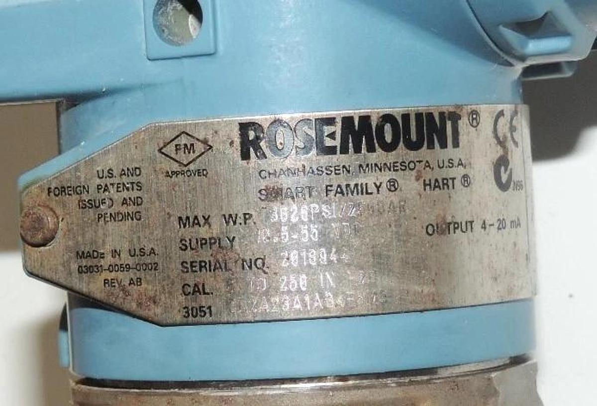 Used ROSEMOUNT 3051 CD2A23A1AB4E5M5 SMART TRANSMITTER W/ 03031-0193-0103 LCD METER