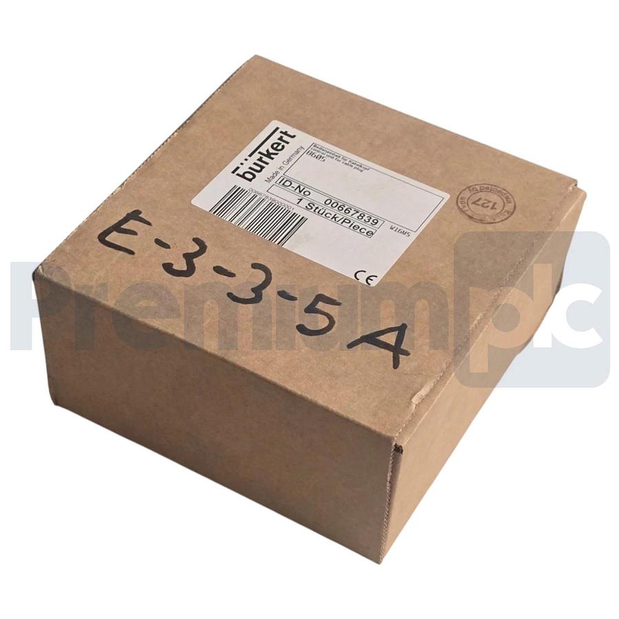 Used Burkert 00667839 Pluggable Display Programming Module 3-Button Terminal 8605 NEW