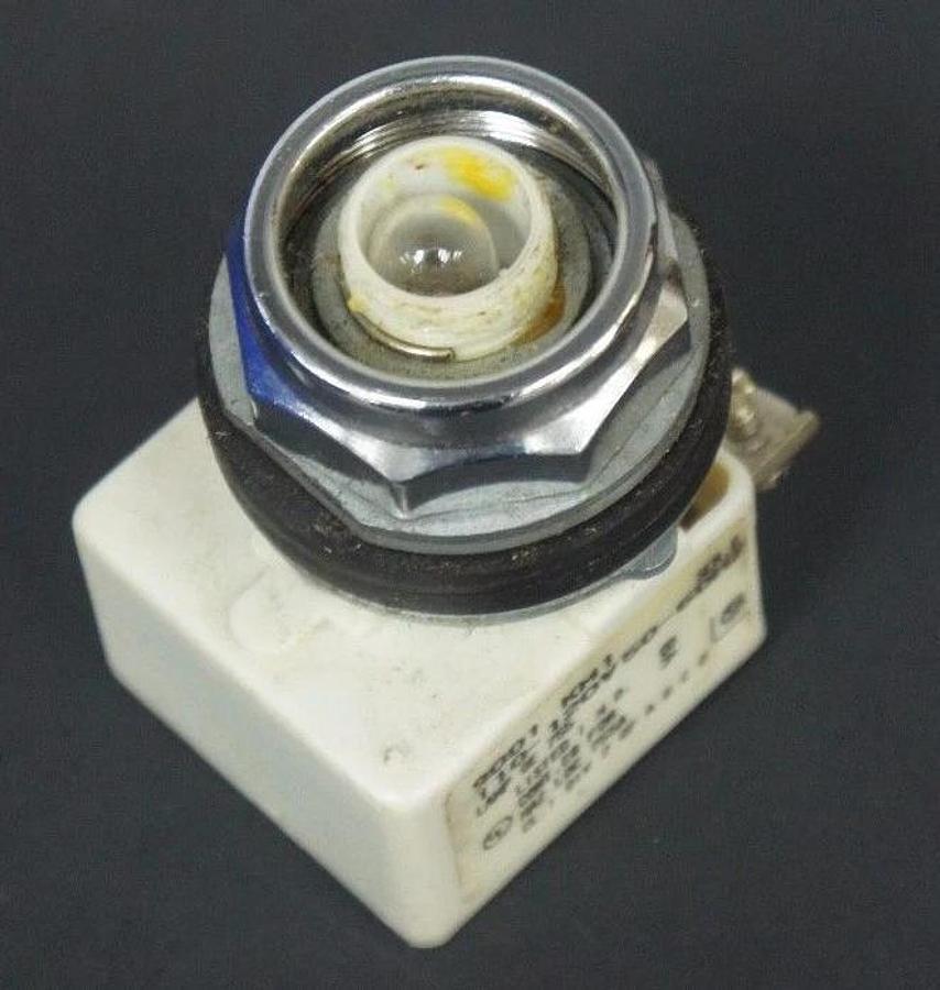 Used SQUARE D 9001-KM1 PILOT LIGHT MODULE SER. G, 9001KM1