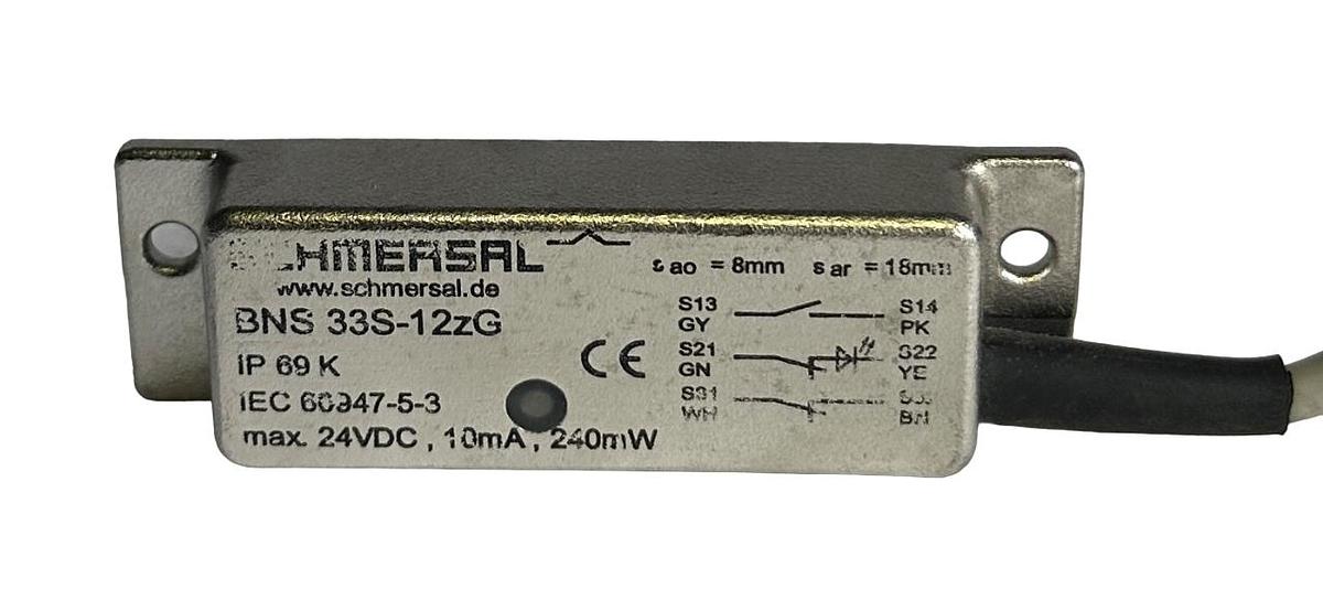 Used NEW SCHMERSAL BNS 33S-12zG / BNS33S12zG SAFETY SENSOR 24VDC 10mA 240mW 18mm 1M