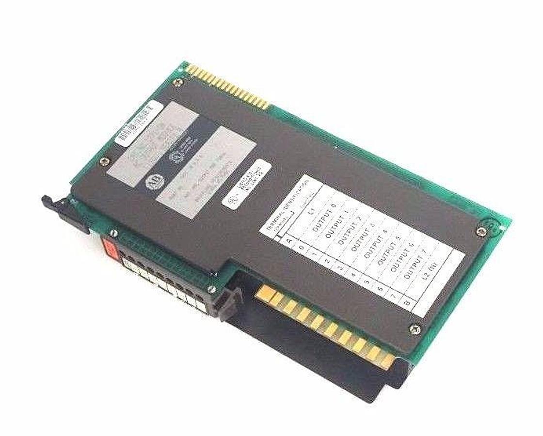 Used ALLEN BRADLEY 1771-OA AC OUTPUT MODULE SER B, 120V, 1771OA 1771-0A 17710A