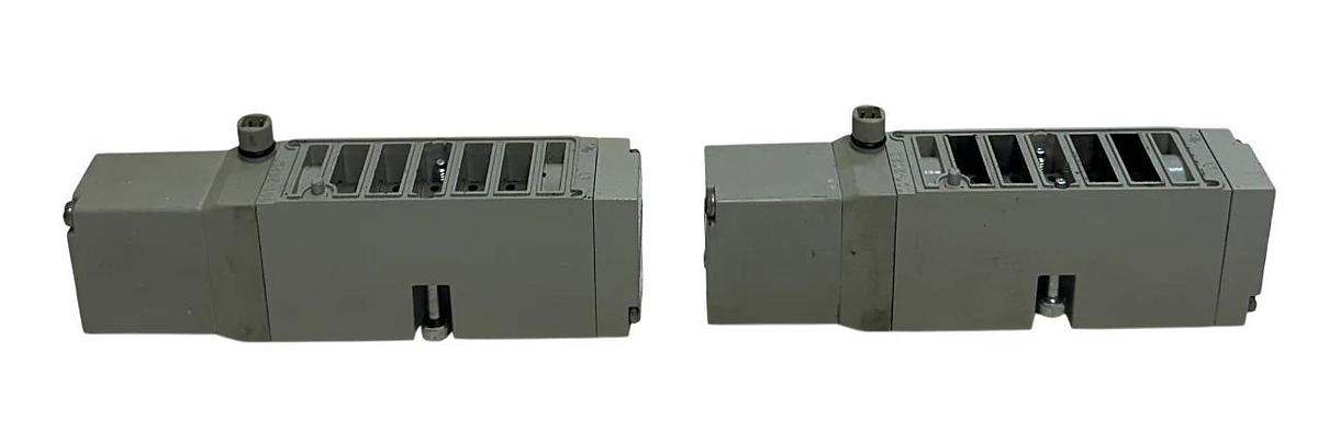 Used 2 AVENTICS 122BA400M000061 SOLENOID VALVES 2012 SERIES 150PSIG 24VDC COIL USNP
