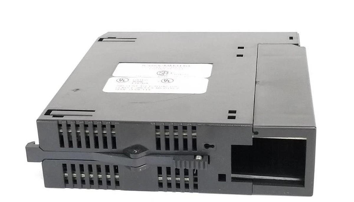 Used GE FANUC IC693CMM311G COMMUNICATIONS CONTROL MODULE (MISSING COVER)
