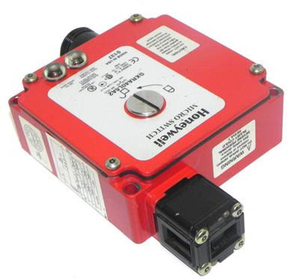 Used HONEYWELL GKRA-40L6A2-F05 MICRO SWITCH GKRA-40L6A2, 24VDC