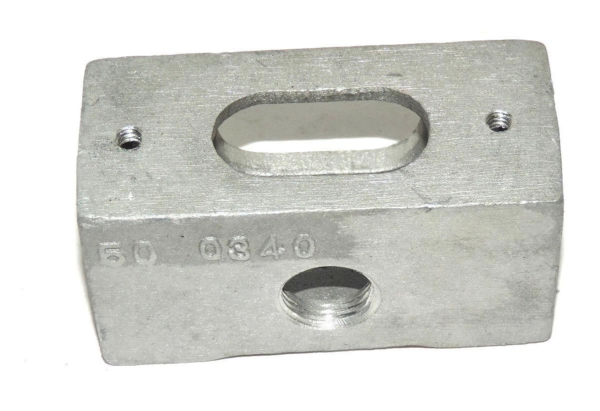 NEW WOODHEAD BRAD HARRISON 22806 2P CAST SAFETY PLUG RECEPTACLE ASSY W/O PLUG