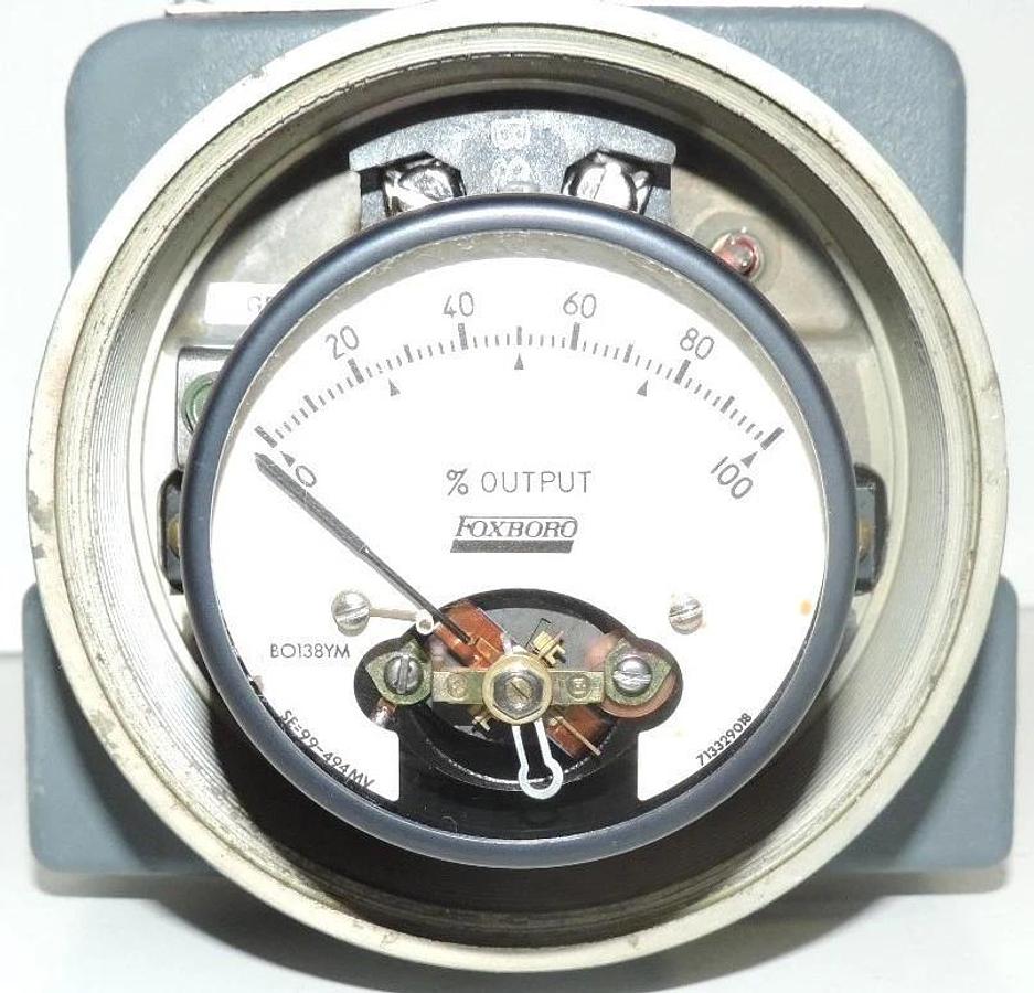 Used FOXBORO 870CC-09-P TRANSMITTER 870CC09P REF. # 28954F02 W/ B0138YM INDICATOR