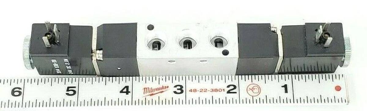 NEW ARO INGERSOLL RAND M812SD-024-D-G SOLENOID VALVE 114 138-39, 24V DC, 2.0W