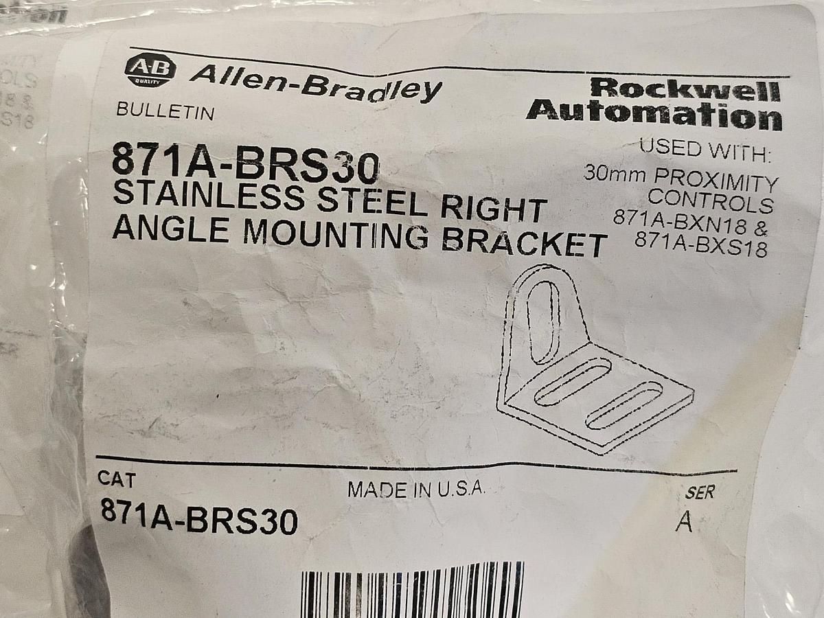 LOT OF 2 NEW ALLEN BRADLEY 871A-BRS30 SS RIGHT ANGLE MOUNTING BRACKETS SER. A