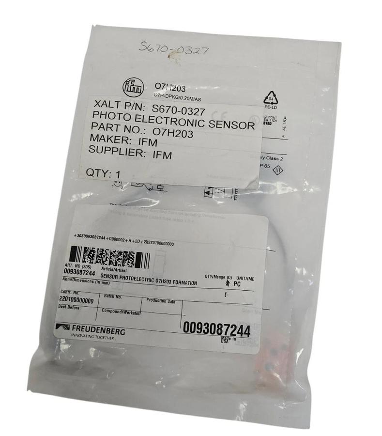 Used NEW IFM O7H-DPKG/0,20M/AS DIFFUSE REFLECTION SENSOR O7H203