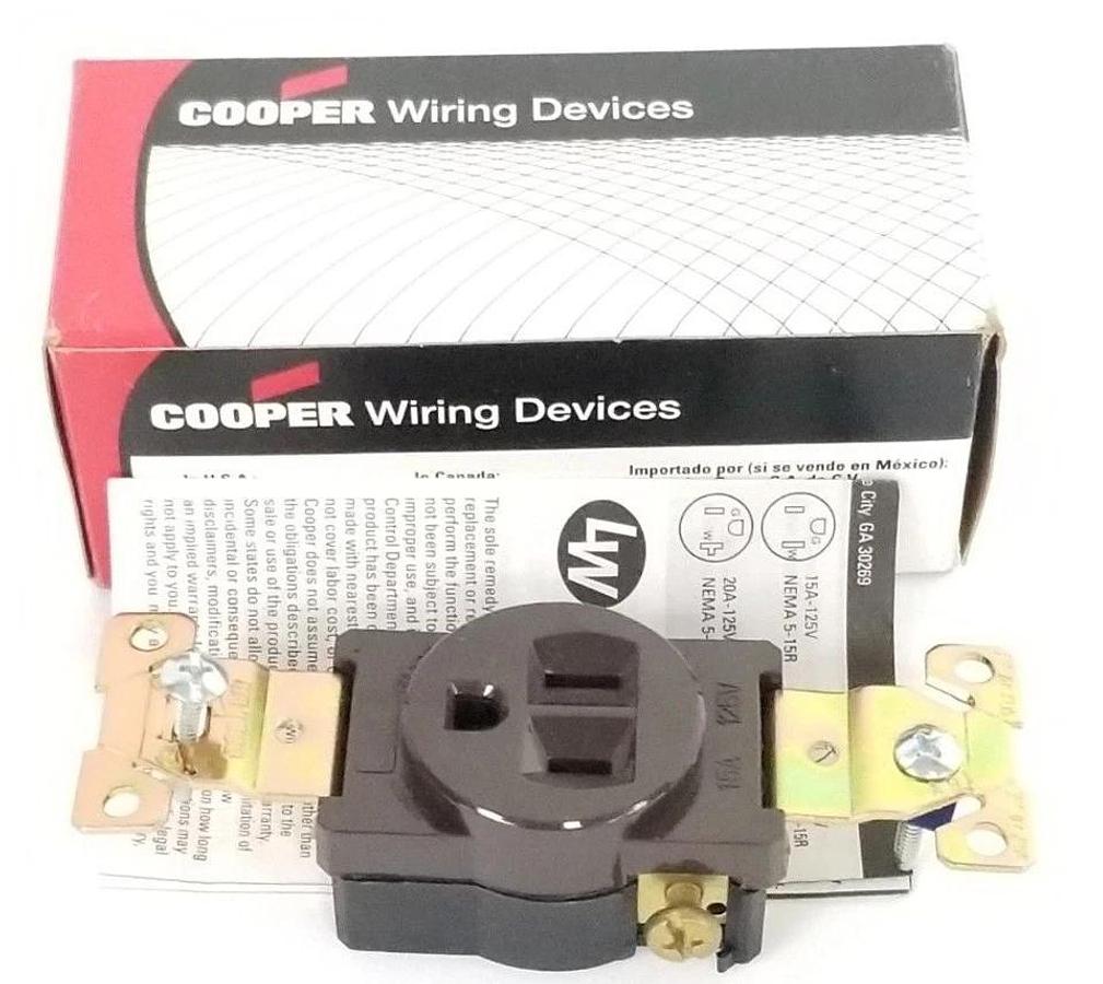Used LOT OF 3 NIB COOPER 5251B SINGLE RECEPTACLES 15A-125V