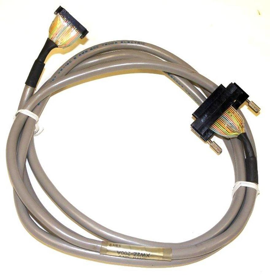 Used OMRON XW2Z-200A 2M CABLE FOR SCREW TERMINAL, XW2Z200A