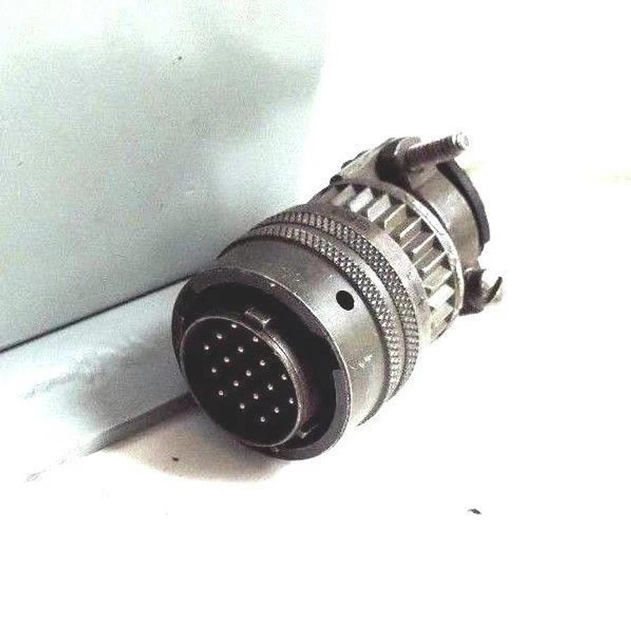 Used HOFFMAN A-604CH JUNCTION BOX ENCLOSURE 4 PIN AND 19 PIN CONNECTORS A604CH