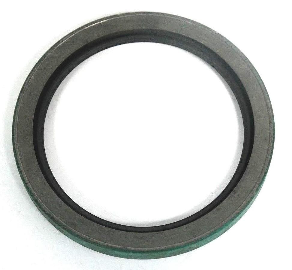 Used CHICAGO RAWHIDE 38669 OIL SEAL CR-38669-USA 3.9'" X 4.865"