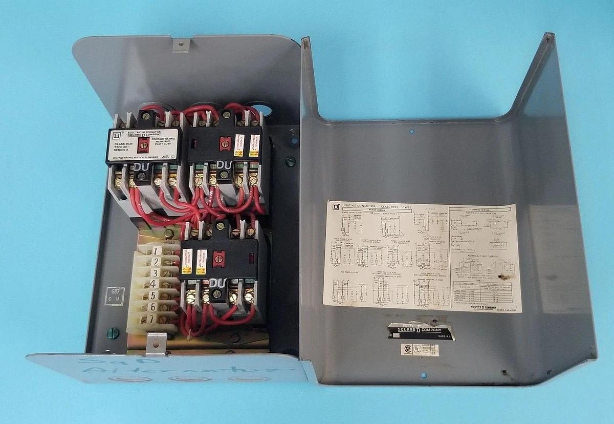 Used SQUARE D 8903 TYPE L LIGHTING CONTACTOR 8501-X0-21S1 , 8501-X0-22S1 120V 60HZ