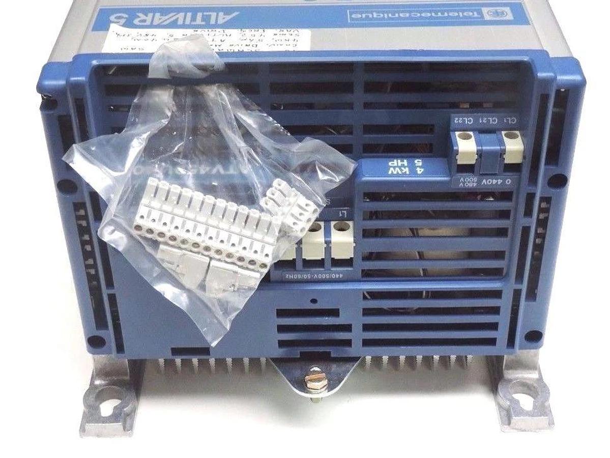 NIB TELEMECANIQUE ATV452U40N ALTIVAR 5 DRIVE INVERTER SERIE 45 2 5HP 460V 11A