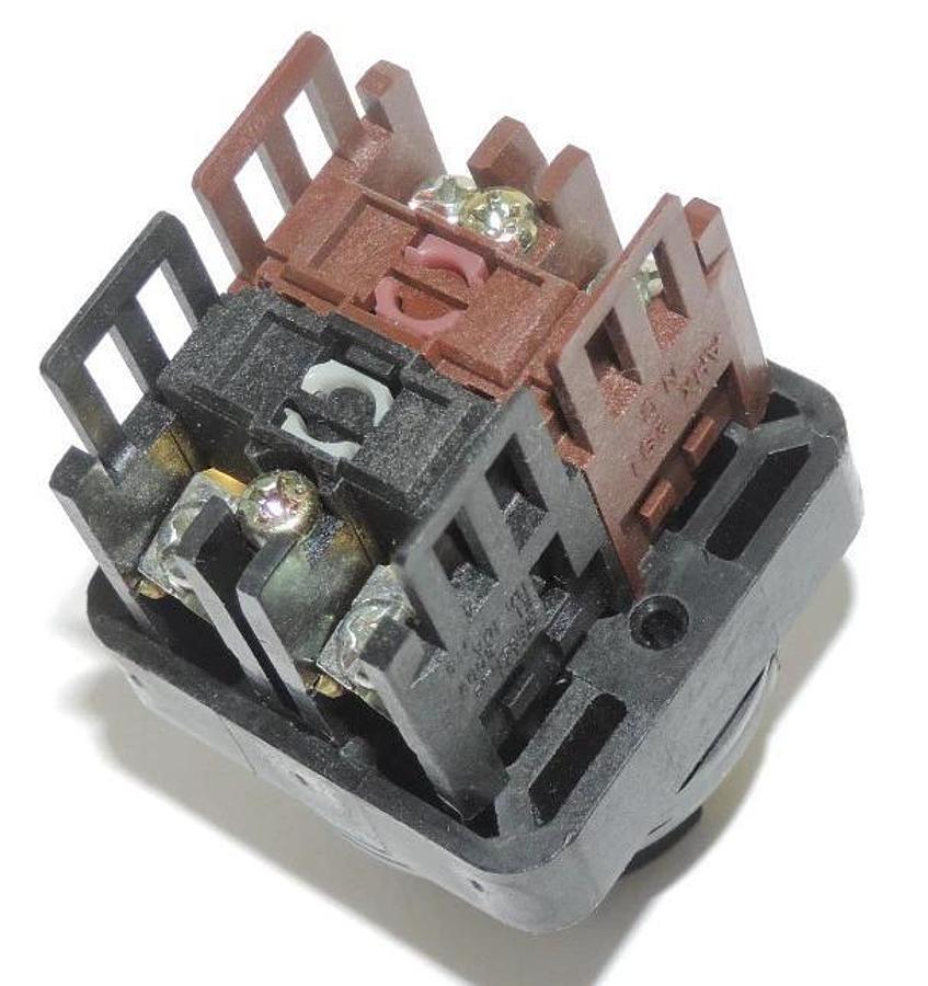 Used FUJI AH30-GY11 PUSHBUTTON YELLOW AH30GY11 600V AH30-G