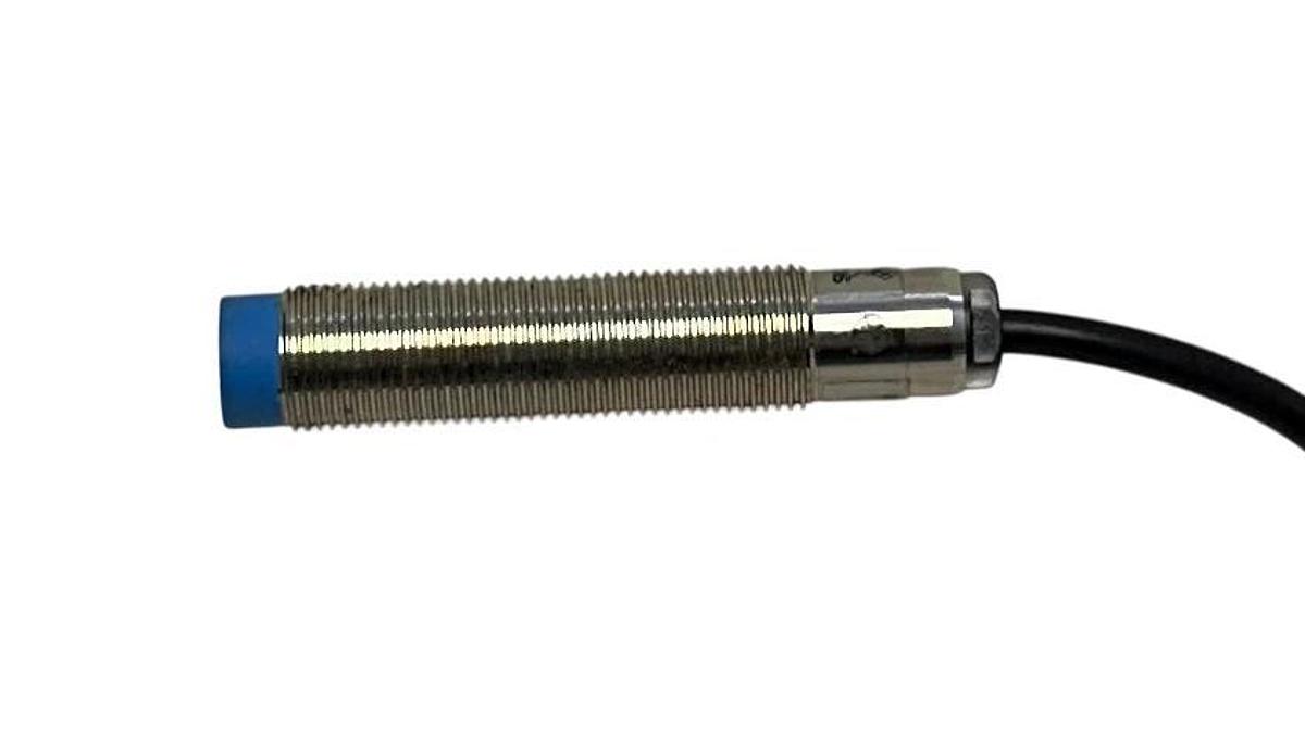 Used SICK IME12-04NNSZW2S / 1040757 INDUCTIVE PROXIMITY SENSOR 10-30VDC 200mA USNP