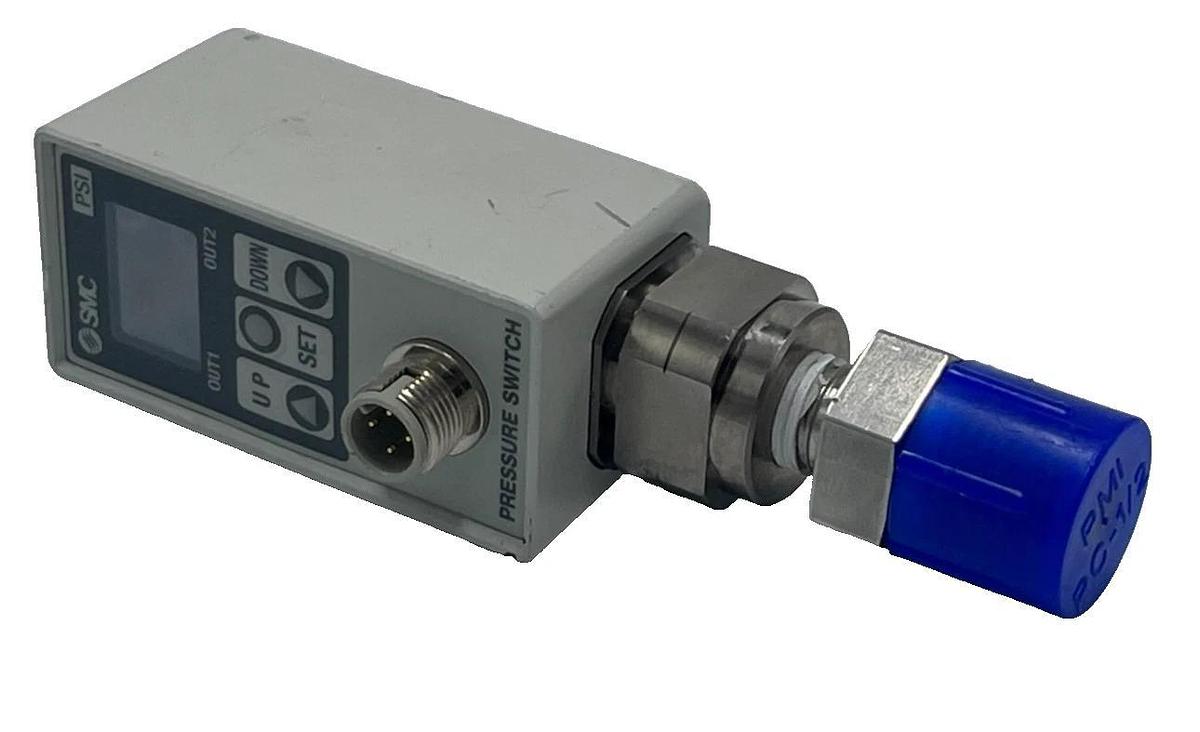 SMC ISE70-N02-27-P Digital Pressure Switch 0-1 MPa NPT 1/4 NPN Output 12-24VDC