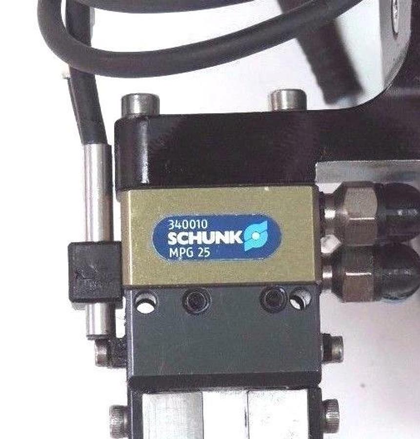 Used FESTO DRQD-B-16-180-Y-SRJ-A-AR-FW SEMI ROTARY DRIVE SCHUNK 340010 GRIPPER