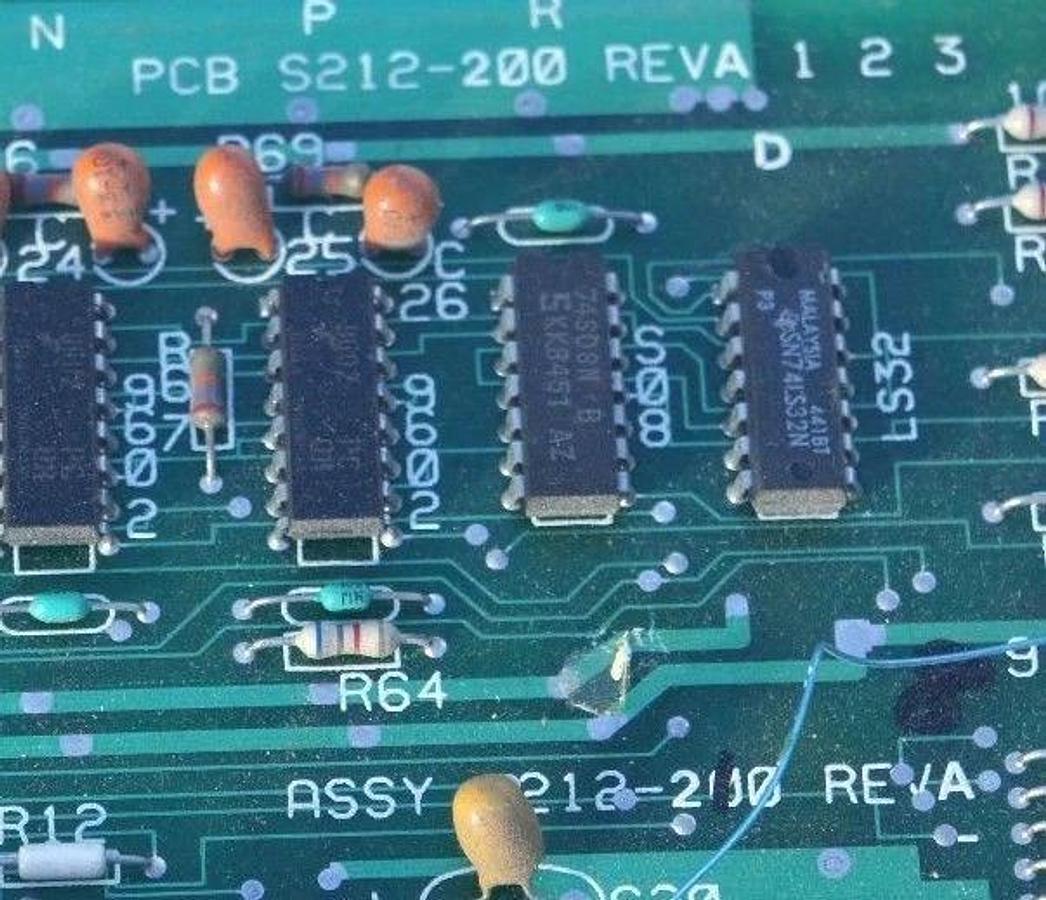 Used GOULD MODICON S212-200 CONTROL BOARD REV A PCB REV A8 S212200