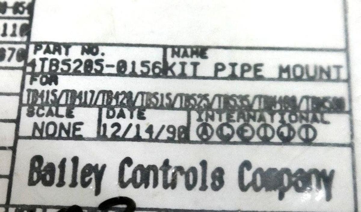 NEW BAILEY 4TB5205-0156 PIPE MOUNTING KIT