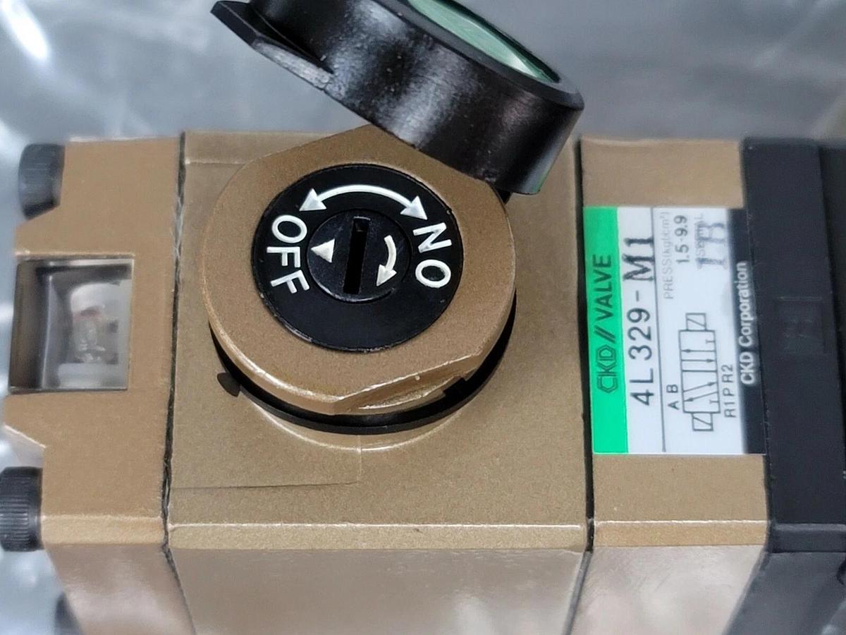 NEW CKD 4L329-M1 VALVE 4L329M1 PRESSURE 1.5-9.9