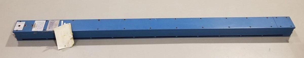 Refurbished TRIAD CONTROLS INC. TR-72-AC-AU LIGHT CURTAIN 72'' TR72ACAU (REPAIRED)