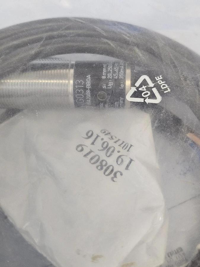 Used NEW IFM EFECTOR IGA2008-BBOA PROXIMITY SENSOR IG0313