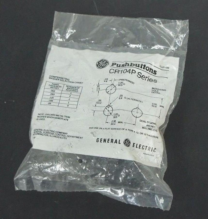 NEW GENERAL ELECTRIC CR104P SERIES PUSHBUTTON GEJ-6149B