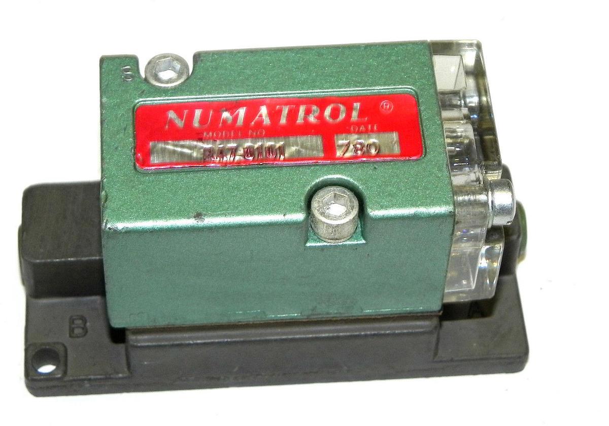 Used NUMATROL RA7-0101 AIR PILOT SPRING RETURN VALVE DATE 780, RA70101