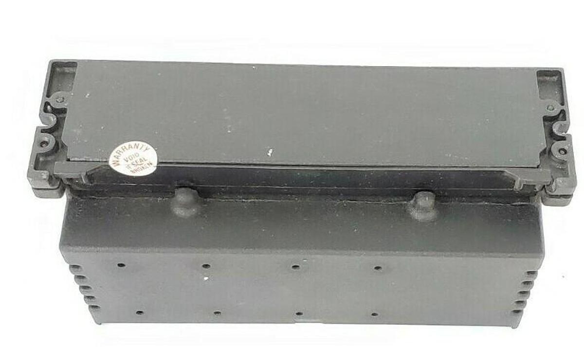Used GE FANUC IC660ELS100E V ISO 2AMP GENIUS I/O BLOCK (FOR PARTS)