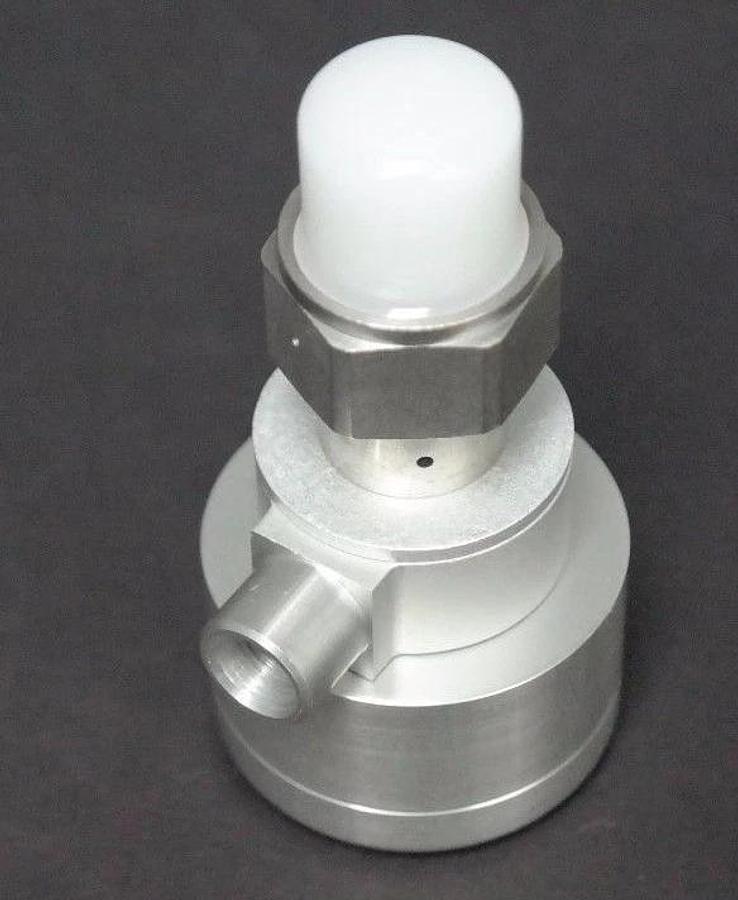 NIB SWAGELOK SS-8BK-V47 BELLOWS VALVE SC11 CLEAN SS8BKV47