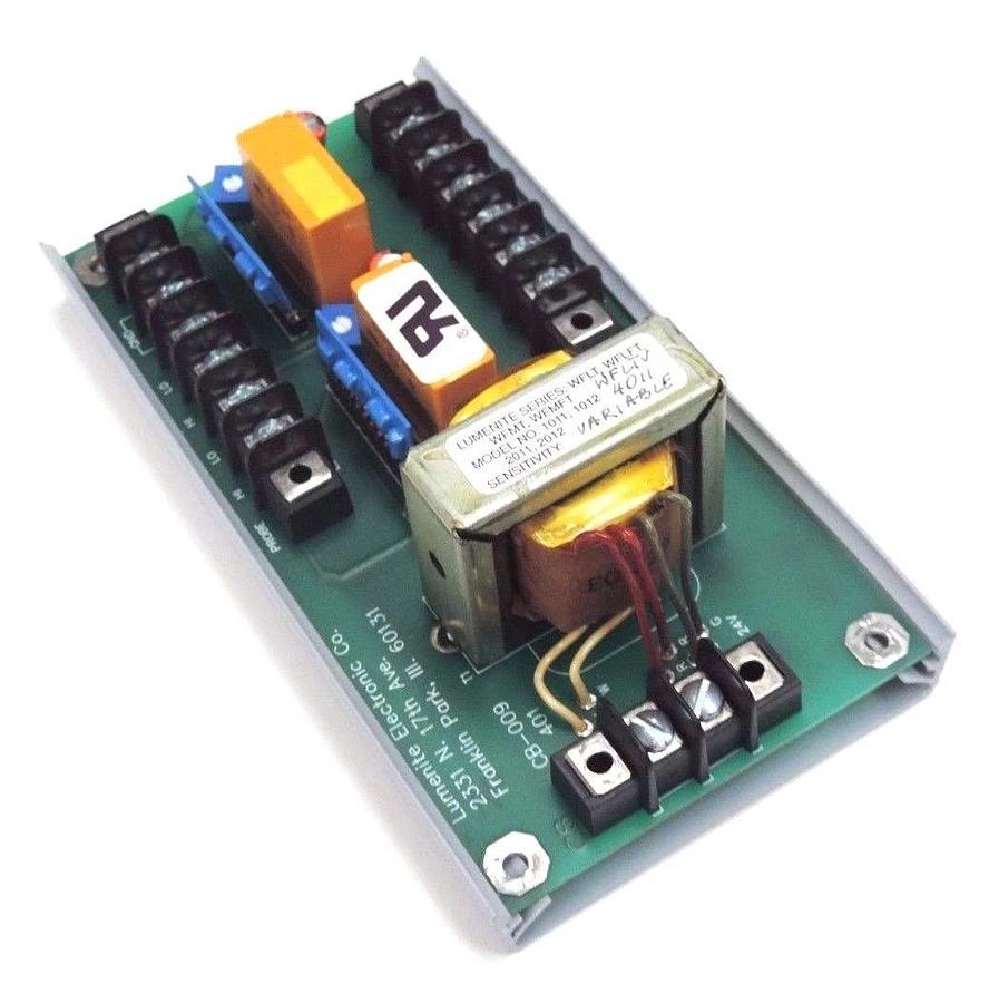 Used LUMENITE ELECTRONIC CB-009 RELAY BOARD CB009