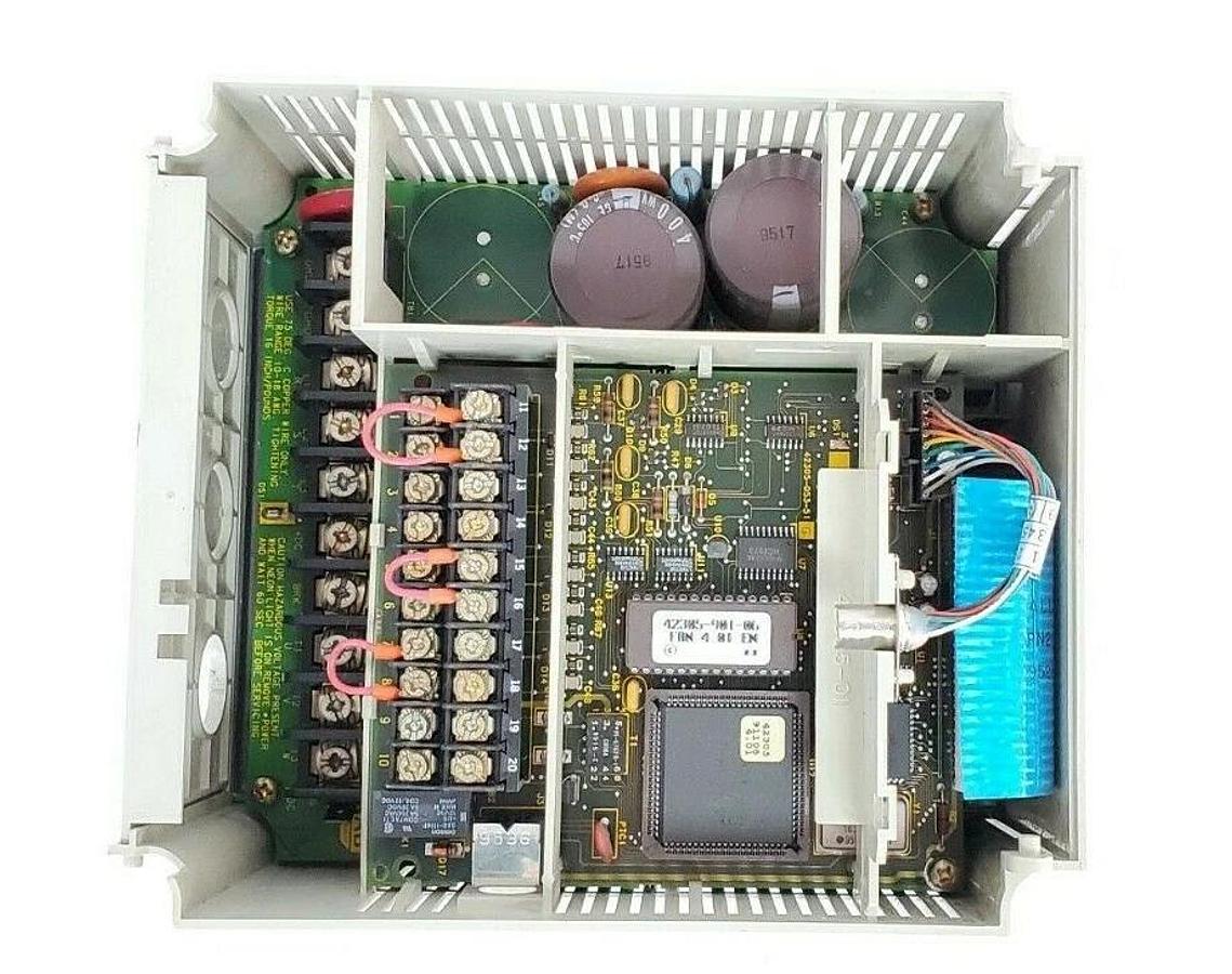 Used ALLEN-BRADLEY 1305-BA02A-HA2 SER. A VARIABLE FREQUENCY AC DRIVE W/ 1201-HA2