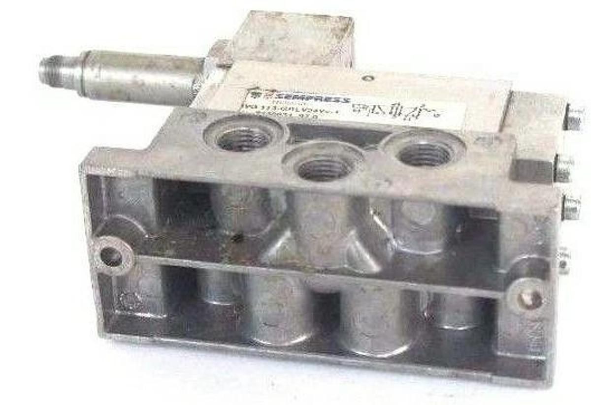Used SEMPRESS IVG 113-GRLV24V PNEUMATIC PILOT VALVE 24V, 2146631 IVG113GRLV