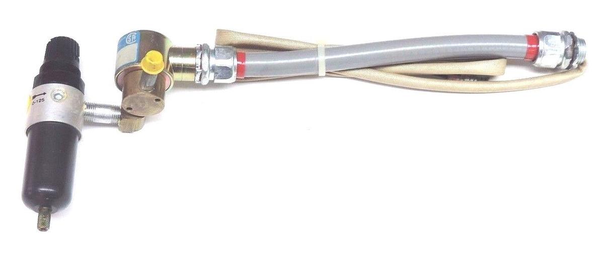 Used NEW SKINNER C2D1710C VALVE 90PSI, 1/8 ORIFICE W/ WATTS 8548-02DGC REGULATOR
