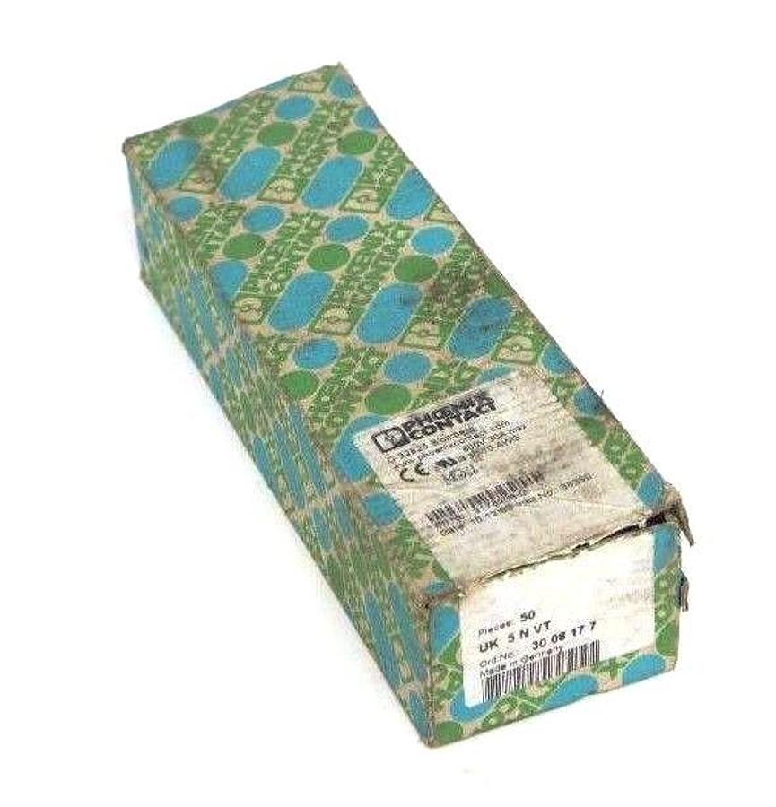 Used BOX OF 46 PHOENIX CONTACT 3008177 TERMINAL BLOCKS UK 5 N VT, 600V, 30A, 30-10AWG