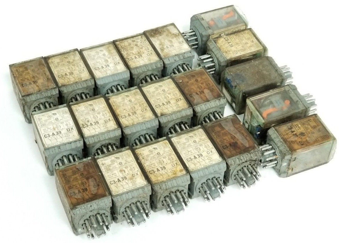 Used LOT OF 20 RELCO C3-A39-DX RELAYS 24V, C3-A39 DX