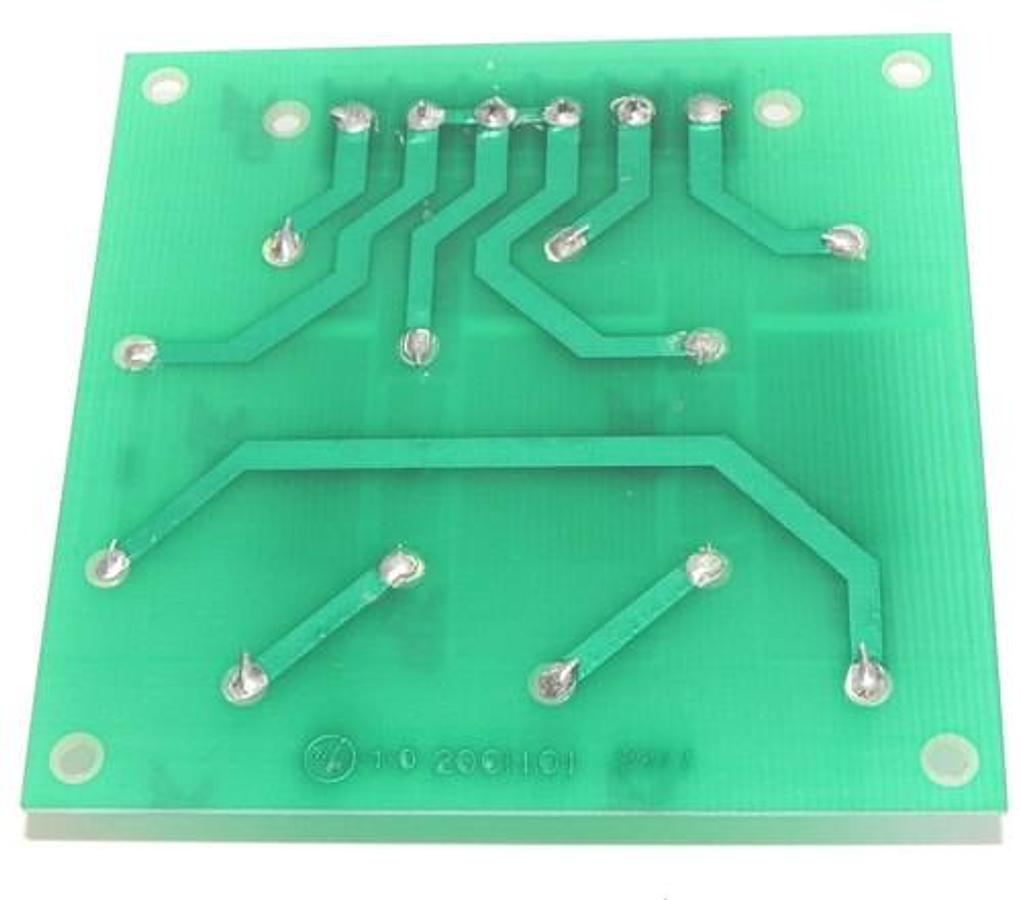 Used NEW W/C 2001101 CIRCUIT BOARD W/ 3 EAO F1773-522-200 CAPACITORS