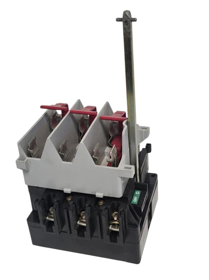 Used ALLEN BRADLEY 194R-NJ030P3 SER. B FUSED DISCONNECT SWITCH 194RNJ030P3 3-POLE