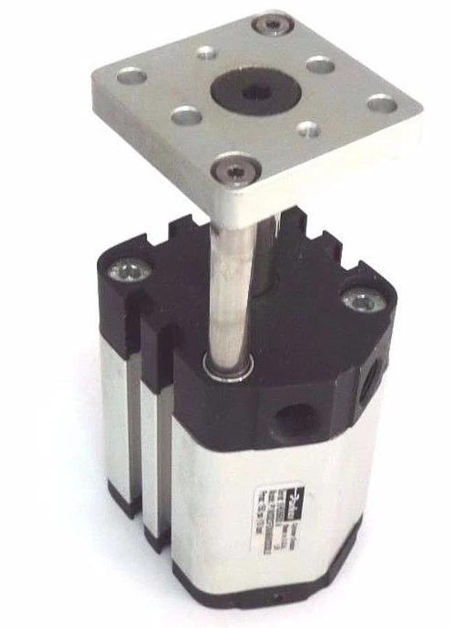 NEW PARKER P1M032CFDMA6M03030.0 CYLINDER SERIAL: KH536603 A PMAX: 150 PSI, 10BAR