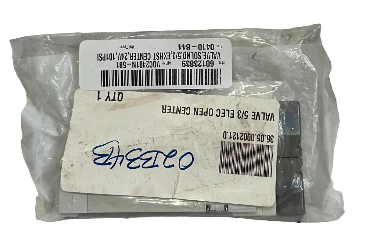 Used SMC VQC2401N-5B1 / VQC2401N5B1 DOUBLE SOLENOID VALVE 24V 5-PORT PLUG-IN NSFS