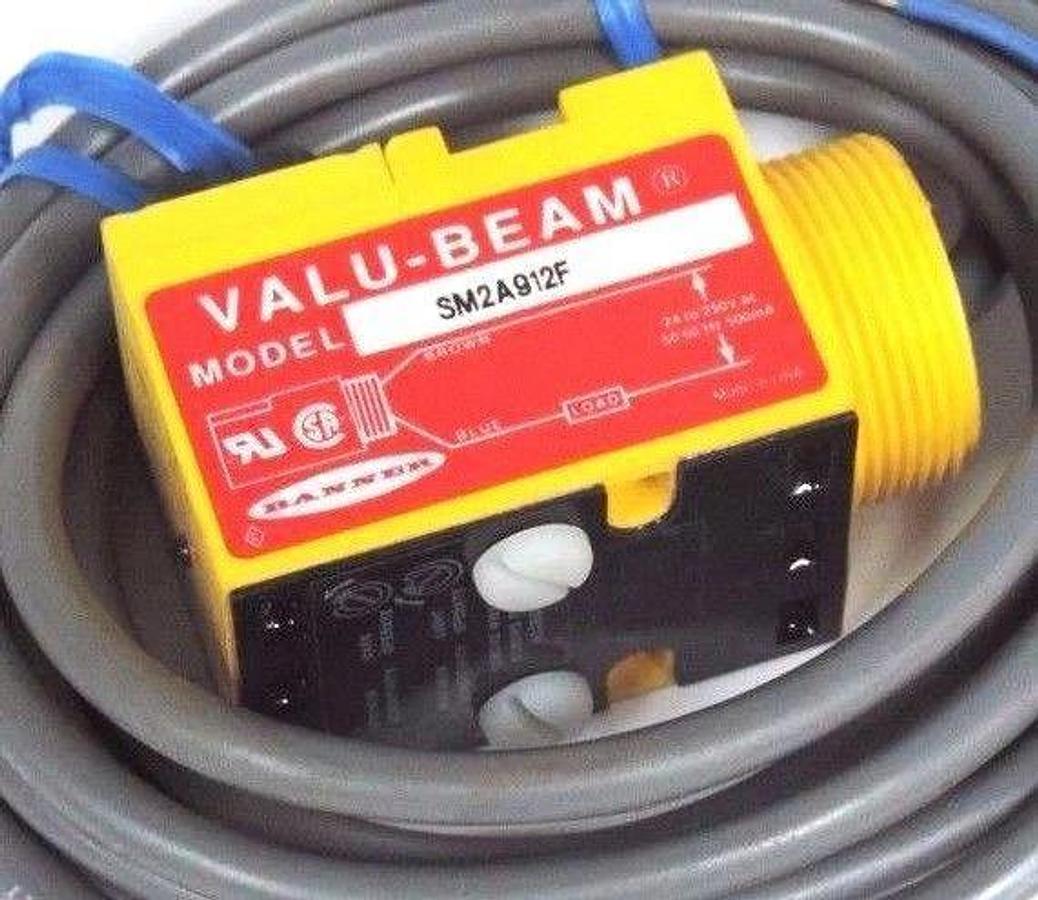 NEW BANNER SM2A912F VALUE BEAM GLASS FIBER OPTIC SCANNER 24-250VAC 50/60HZ