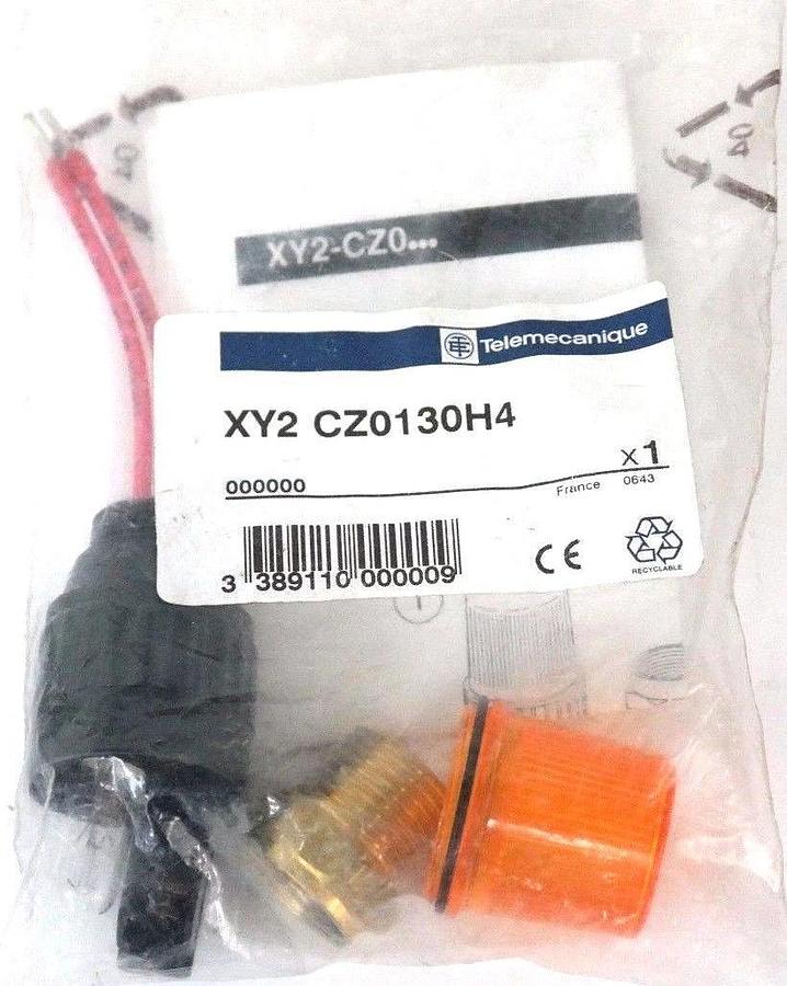 Used NIB TELEMECANIQUE XY2CZ130H4 CABLE PULL SWITCH XY2-CZ0130H4, XY2-CZ130-H4