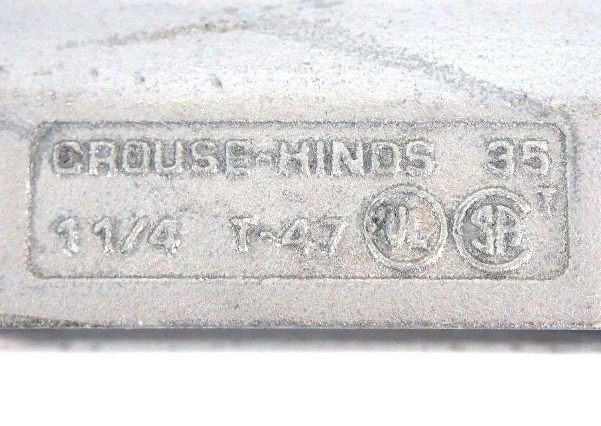 Used BOX OF 2 NEW COOPER CROUSE-HINDS T47 CONDUIT OUTLET BODIES FORM 7, 1-1/4"