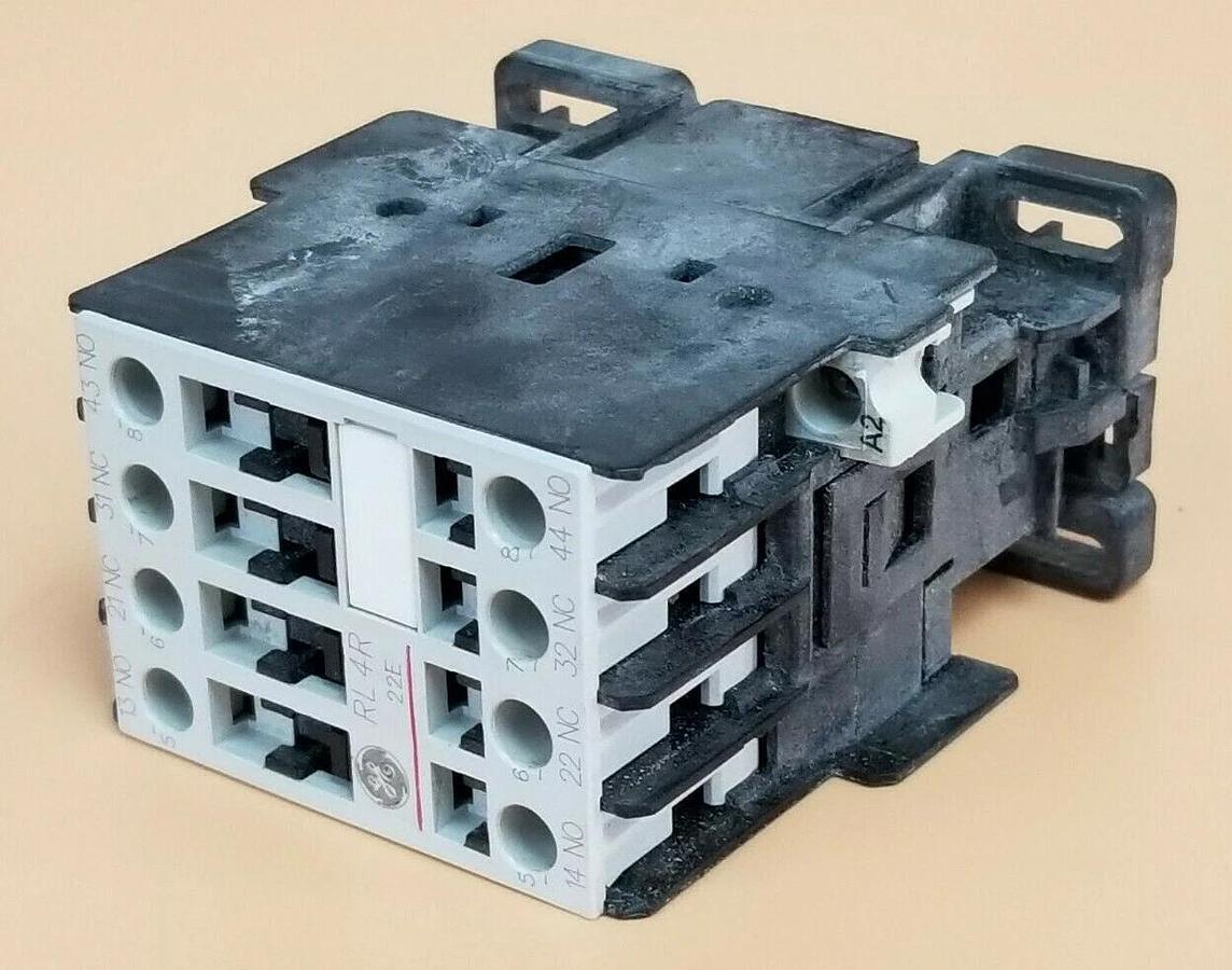 Used GENERAL ELECTRIC RL4RA022T CONTACTOR MOD. 1 W/ LB1AJ COIL 110-120V 50-60HZ