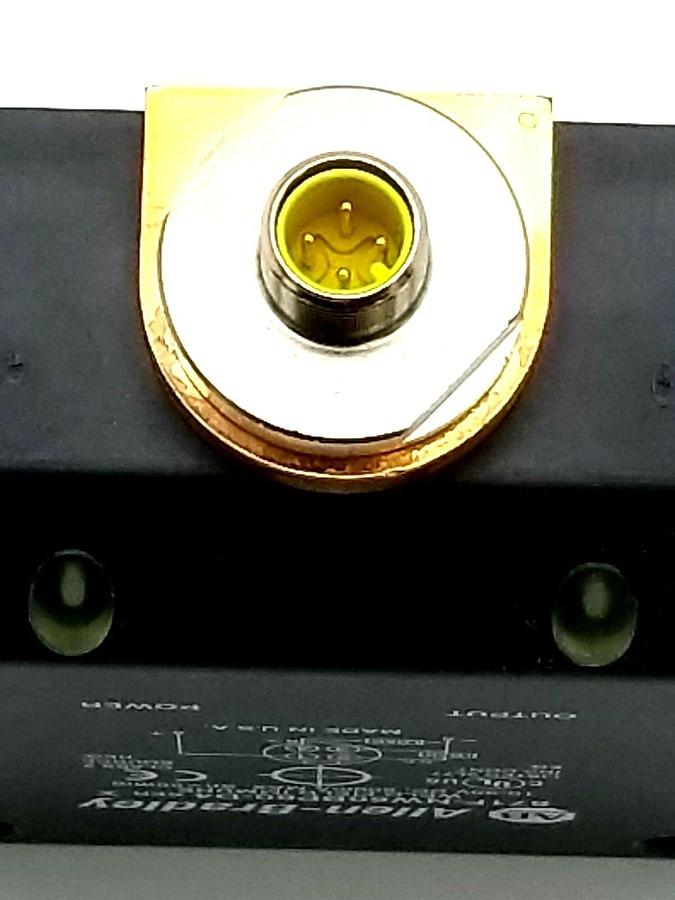 Used NIB ALLEN BRADLEY 871F-NW50BP80-D4 SER. X PROXIMITY SENSOR 871FNW50BP80D4