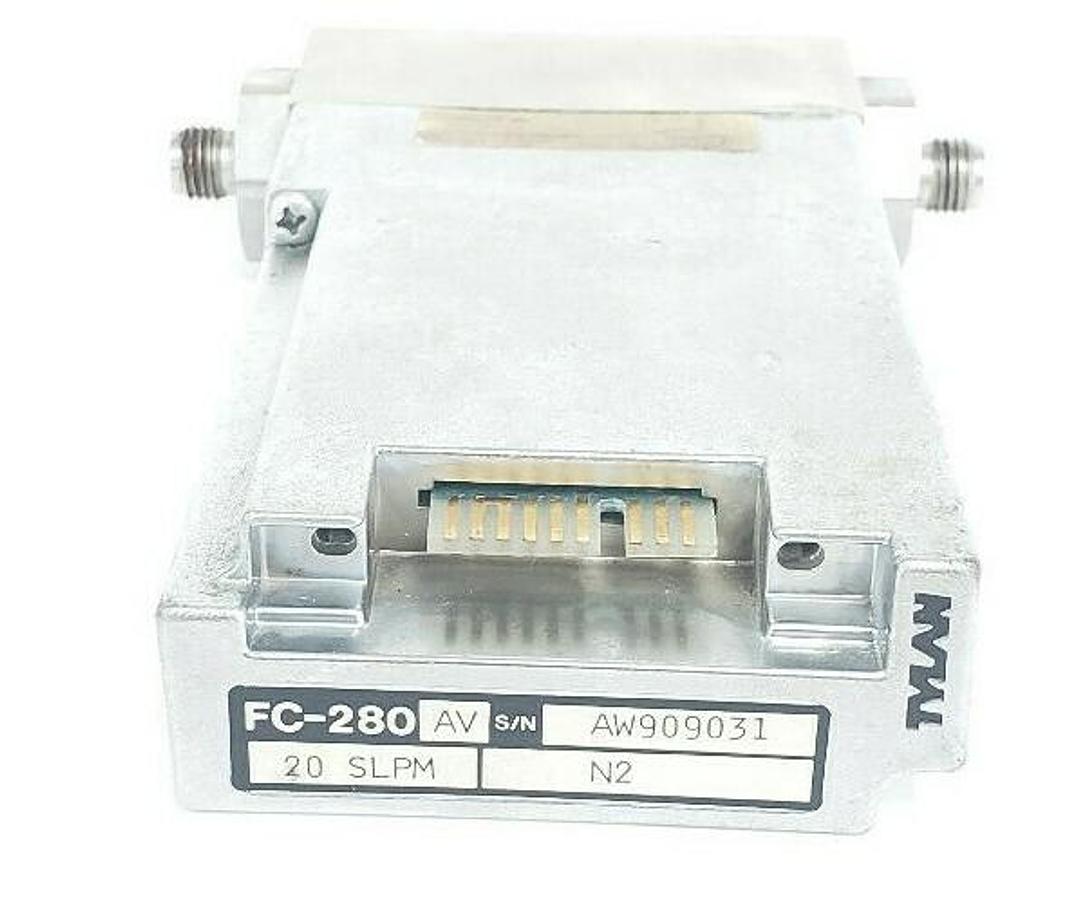 Used TYLAN FC-280AV MASS FLOW CONTROLLER MODEL FC-280, FC-280-AV 20 SLPM N2
