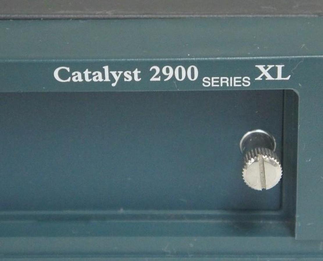 Used CISCO SYSTEMS WS-C2924M-XL-EN LAN SWITCH CATALYST 2900 SERIES XL WSC2924MXLEN