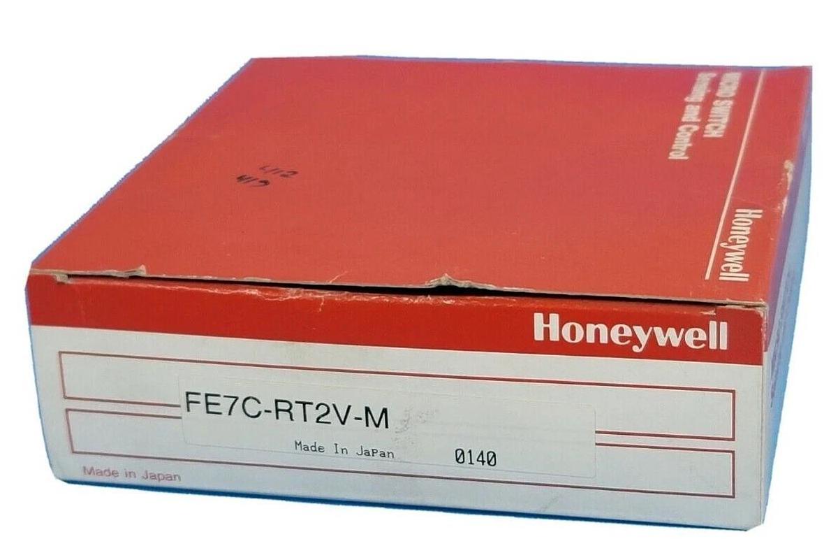 Used NIB HONEYWELL FE7C-RT2V-M PHOTOELECTRIC SENSOR FE7CRT2VM, 85-250 VOLTS AC